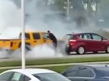 video-desmayo-pick-up-2016-01.jpg video-desmayo-pick-up-2016-01.jpg