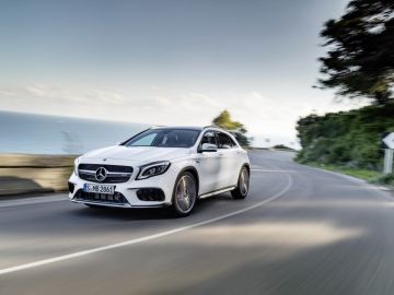 mercedes-gla10.jpg