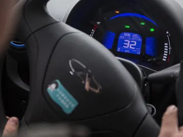 manos_volante.jpg manos_volante.jpg