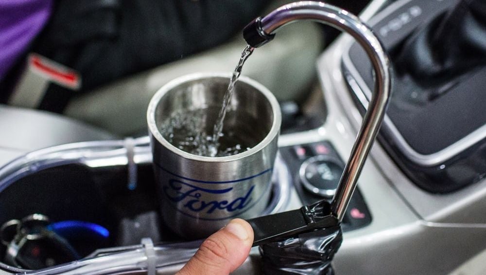 ford-agua-potable-coche-2016-01.jpg