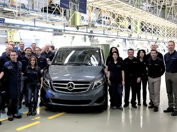 Mercedes-Benz-Clase-V-100.000-unidades-Vitoria.jpg Mercedes-Benz-Clase-V-100.000-unidades-Vitoria.jpg