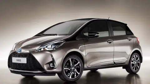 toyota_yaris_hybrid_bi-tone1.jpg toyota_yaris_hybrid_bi-tone