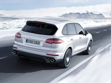 Porsche-Cayenne_Turbo_S-2016.jpg Porsche-Cayenne_Turbo_S-2016.jpg