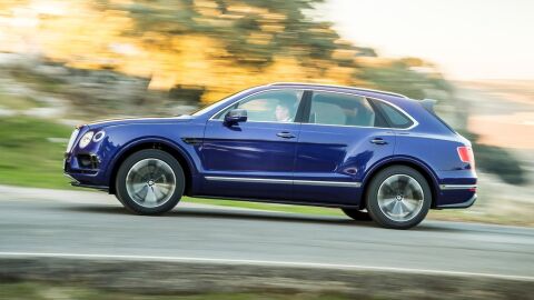 Bentley-Bentayga_2016_0216_00