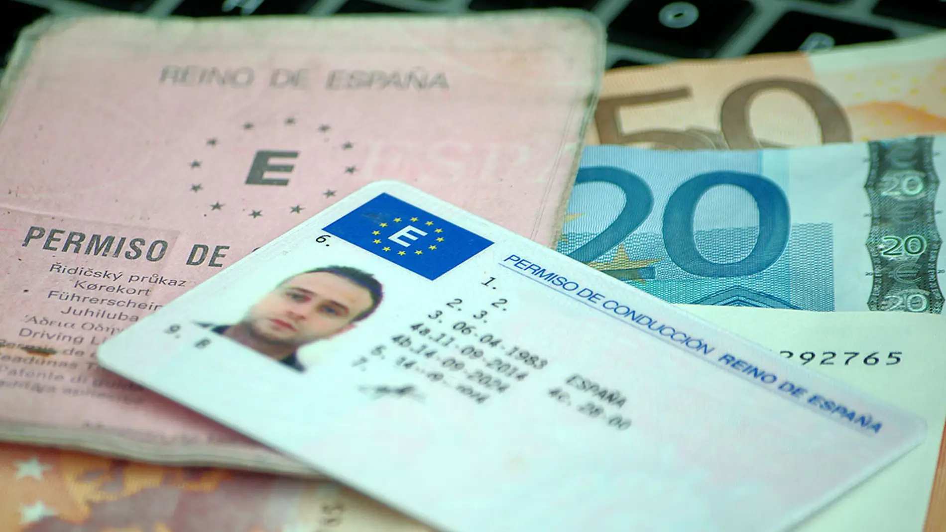 Permiso de Conducir Internacional: así debes conseguir este carnet de la DGT 3 Motor16 Coste del permiso de conducir internacional