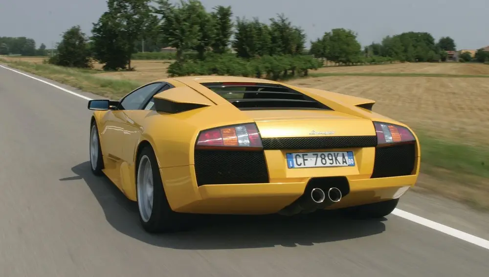 Lamborghini-Murcielago-2002-0517-02.jpg