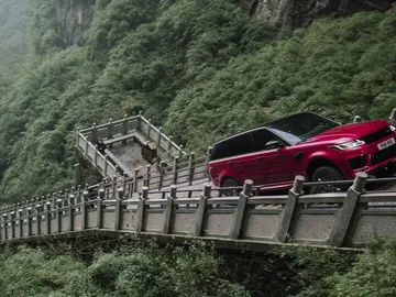 range-rover-sport-phev-tianmen-0218-01.jpg range-rover-sport-phev-tianmen-0218-01.jpg