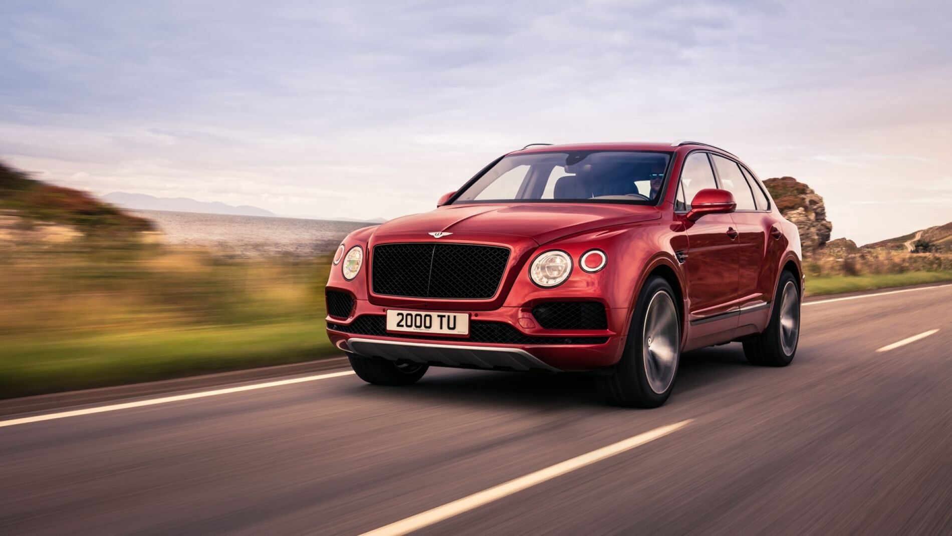 bentley-bentayga-v8-550-0118-001.jpg