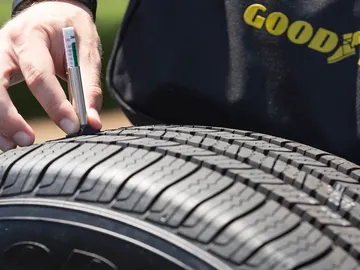 The_Goodyear_Tire_Check_NC03.jpg The_Goodyear_Tire_Check_NC03.jpg