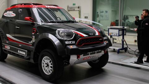 MINI-John-Cooper-works-Rally-Dakar-2017-x-raid
