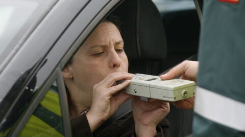 La DGT realiza desde hoy una campaña de intensificación de controles de alcoholemia