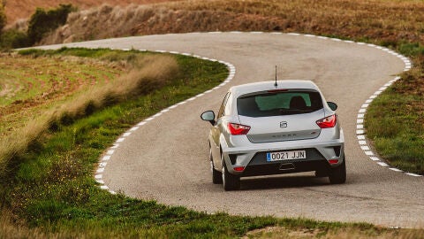 seat-ibiza-cupra-2016-04