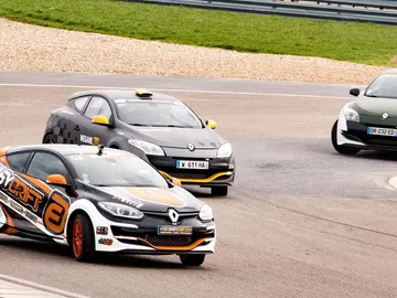 renaul-megane-rs-easydrift.jpg renaul-megane-rs-easydrift.jpg