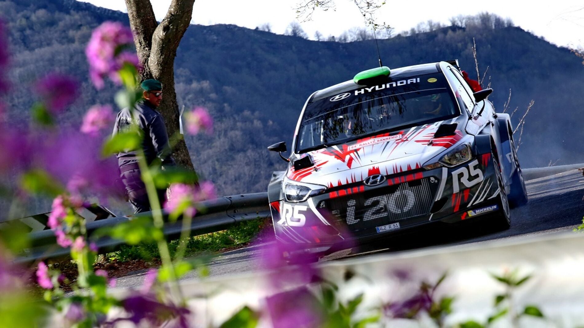 jovenes-promesas-hyundai-motorsport-wrc-2-2018-2.jpg