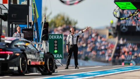 Motorsports: DTM race Nuerburgring