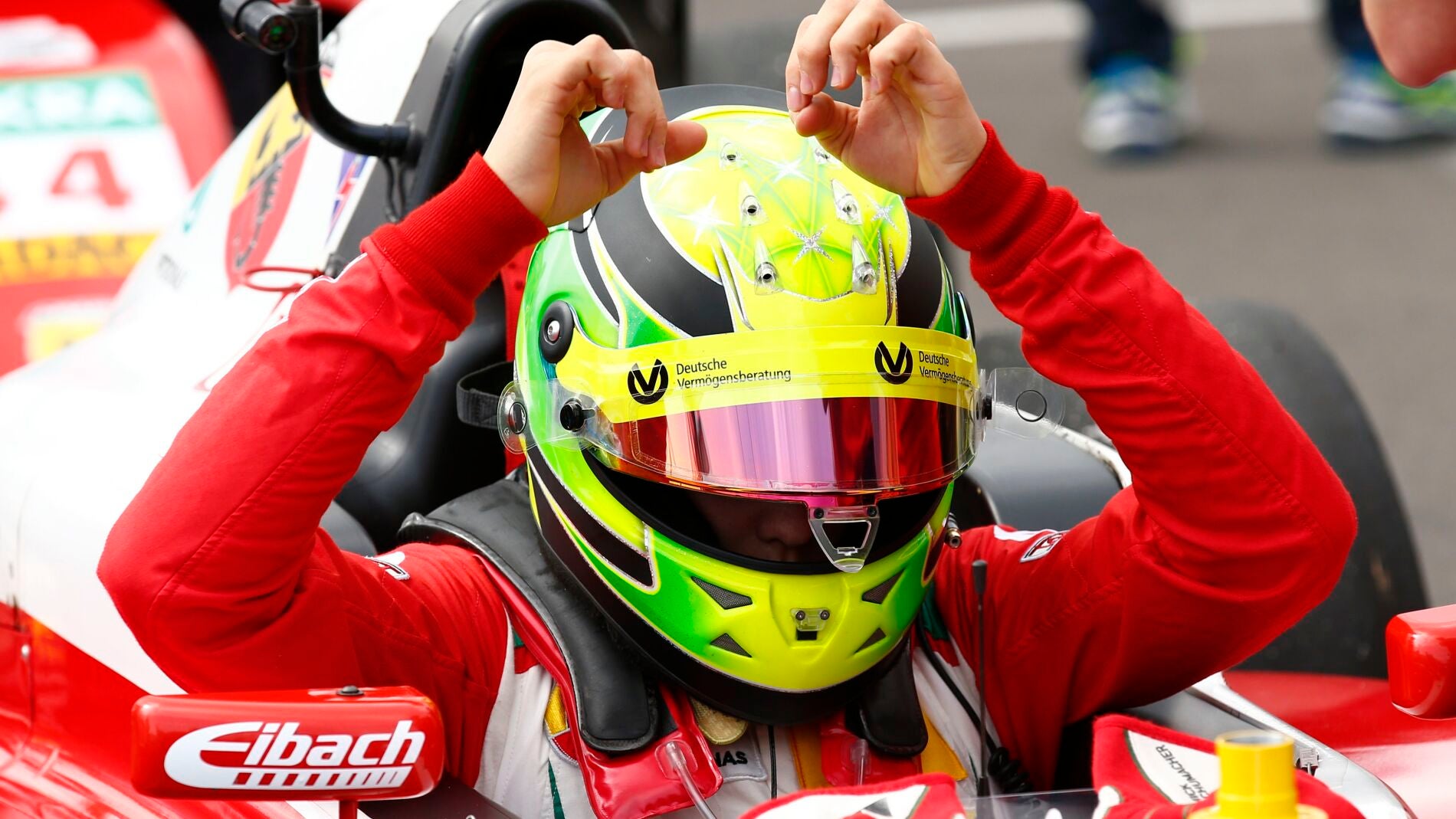 MickSchumacher2016C.jpg