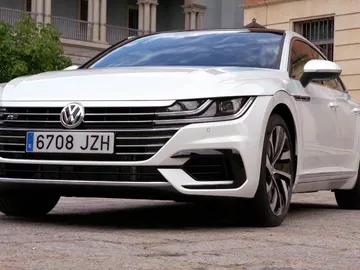 Volkswagen-Arteon.jpg Volkswagen-Arteon.jpg