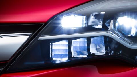 opel-astra-led-211215-03