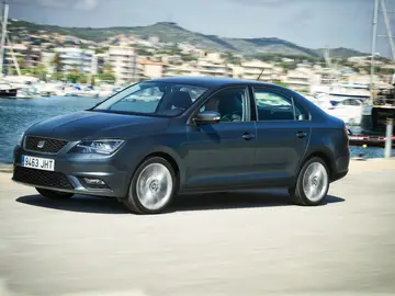 SEAT-Toledo24.jpg SEAT-Toledo24