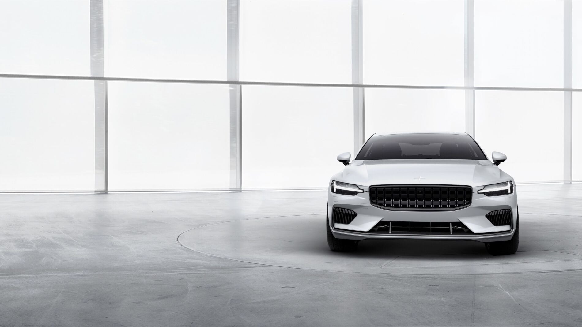 215050_Polestar_1_white_exterior_front.jpg