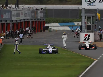 AlexPalouAccidenteF3JaponMotegi2017.jpg AlexPalouAccidenteF3JaponMotegi2017.jpg