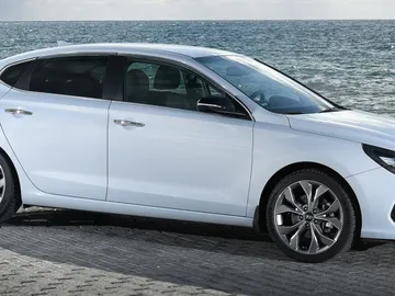 hyundai_i30_fastback_70.jpg hyundai_i30_fastback_70.jpg