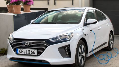 hyundai_ioniq_plug-in_46