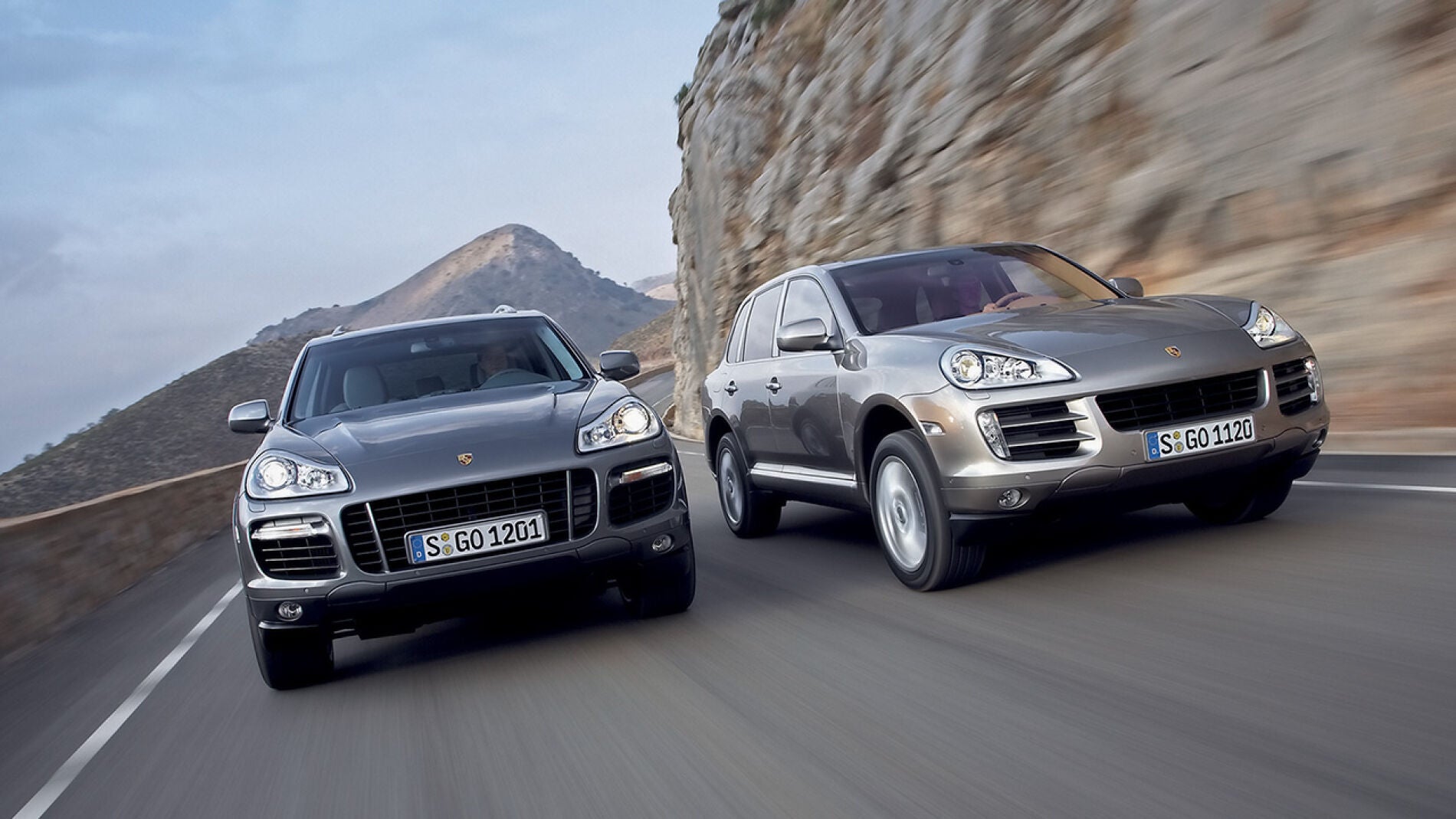2007-Porsche-Cayenne-Cayenne-Turbo-and-Cayenne-1280x960.jpg