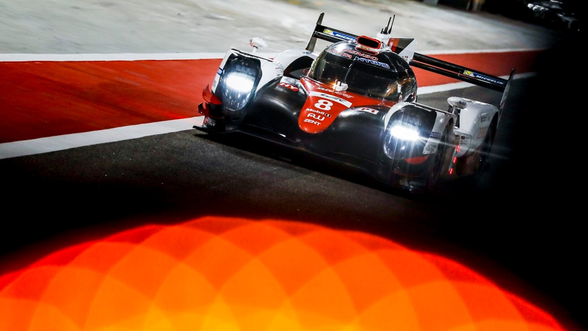 WEC_Bahrain_02117-toyota-2.jpg