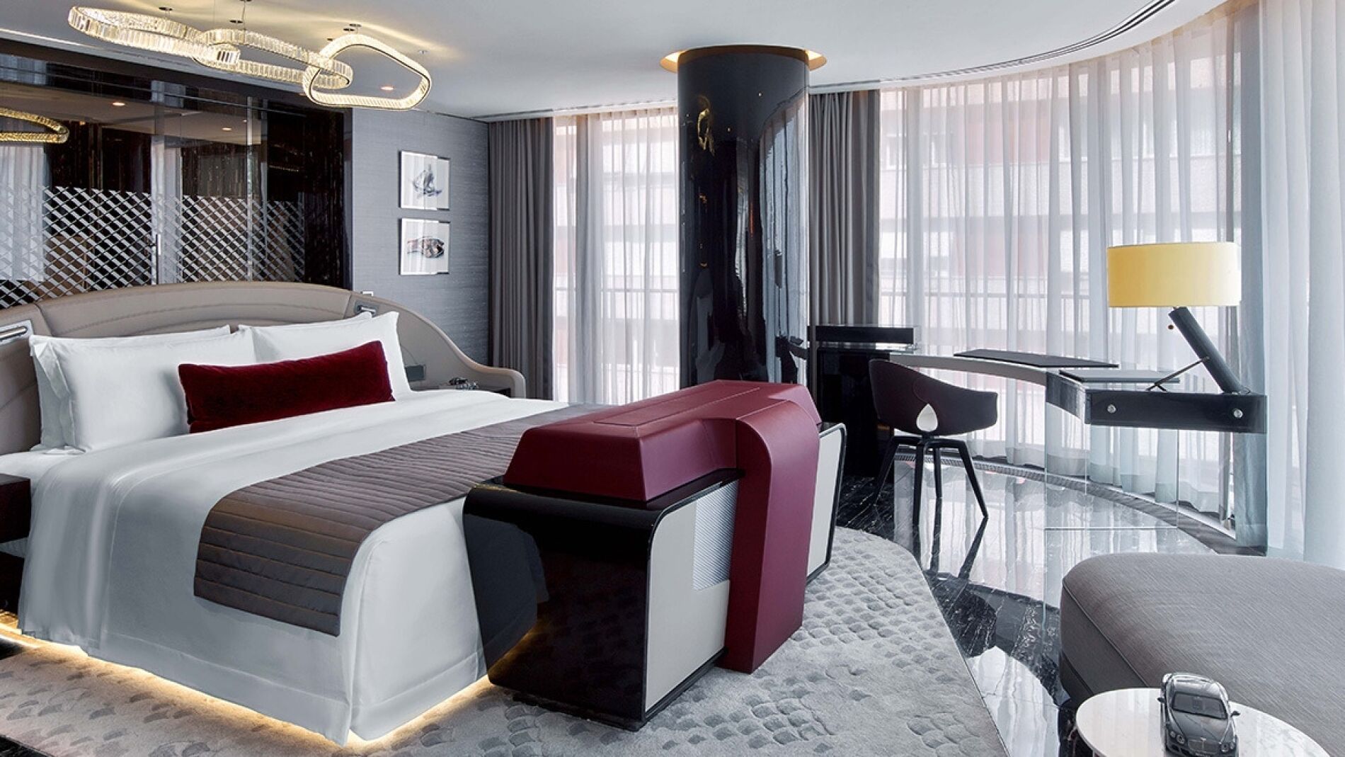 bentley-hotel-1115-02.jpg