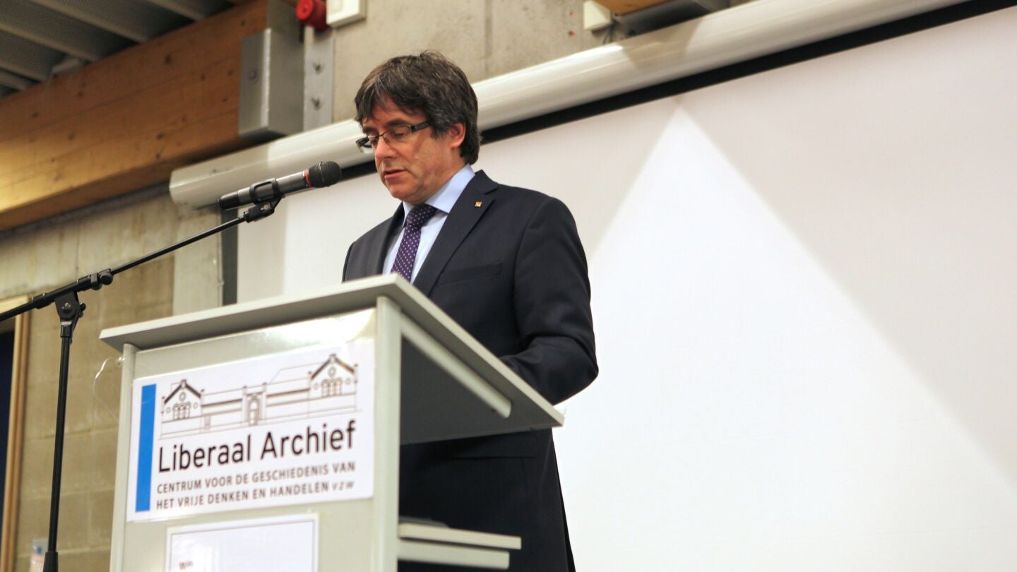 El expresidente de la Generalitat de Catalu&ntilde;a, Carles Puigdemont, durante su intervenci&oacute;n