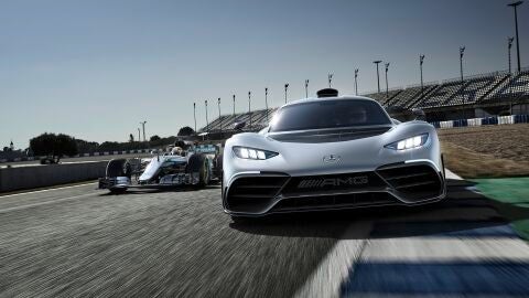 Weltpremiere Showcar Mercedes-AMG Project ONE: Mercedes-AMG bringt Formel 1-Technologie für die Straße
