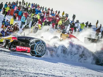 formula-1-nieve-1017-01.jpg formula-1-nieve-1017-01.jpg