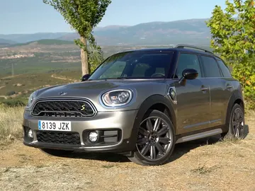 MINI-COOPER-S-E-COUNTRYMAN.jpg MINI-COOPER-S-E-COUNTRYMAN.jpg