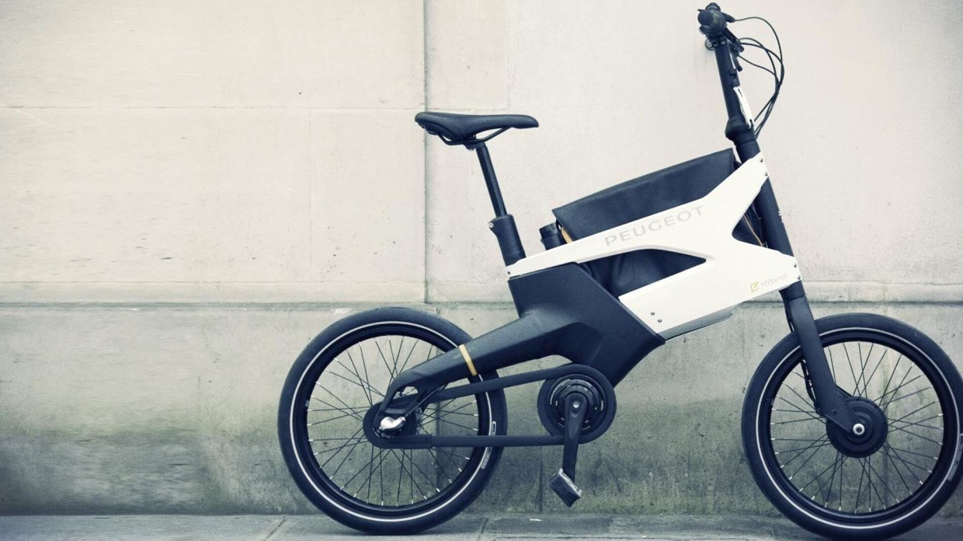 peugeot-ae21-e-bike-hybrid-bicycle_100465231_h-e1461056602858.jpg