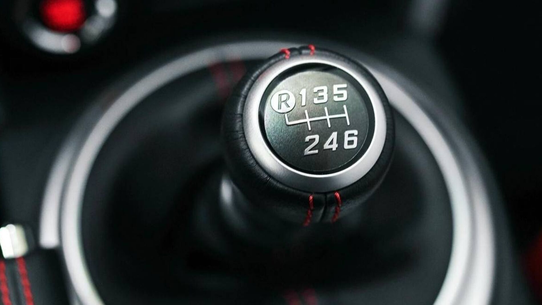 toyota-cambio-manual-0817-02