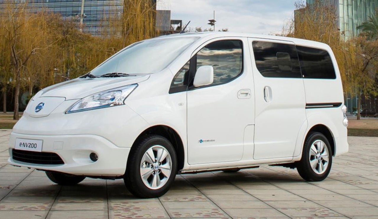 426205627_Nissan_world_premiere_of_new_longer_range_e_NV200_van.jpg