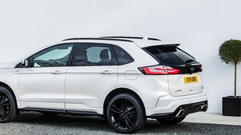 2018_Ford_Edge-2