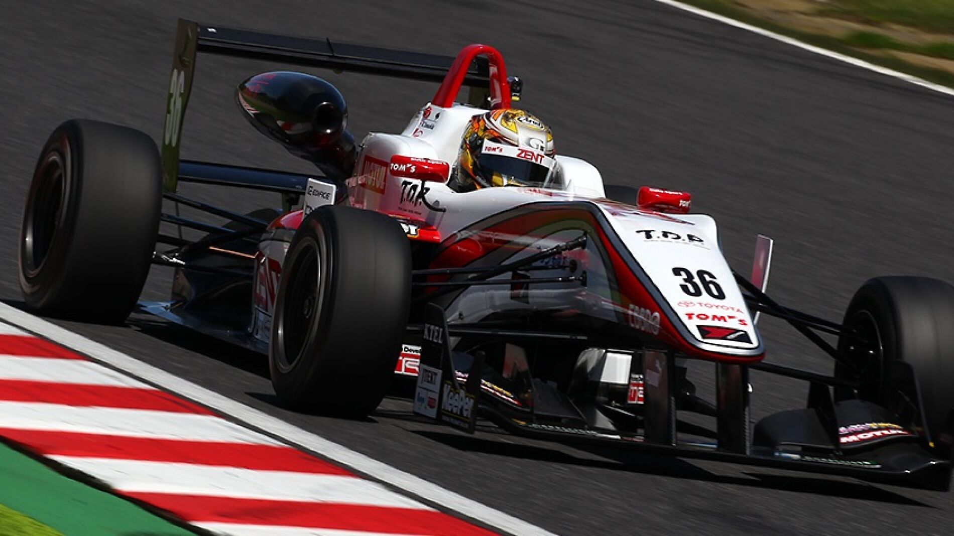 KentaYamashitaF3Test2016Suzuka.jpg