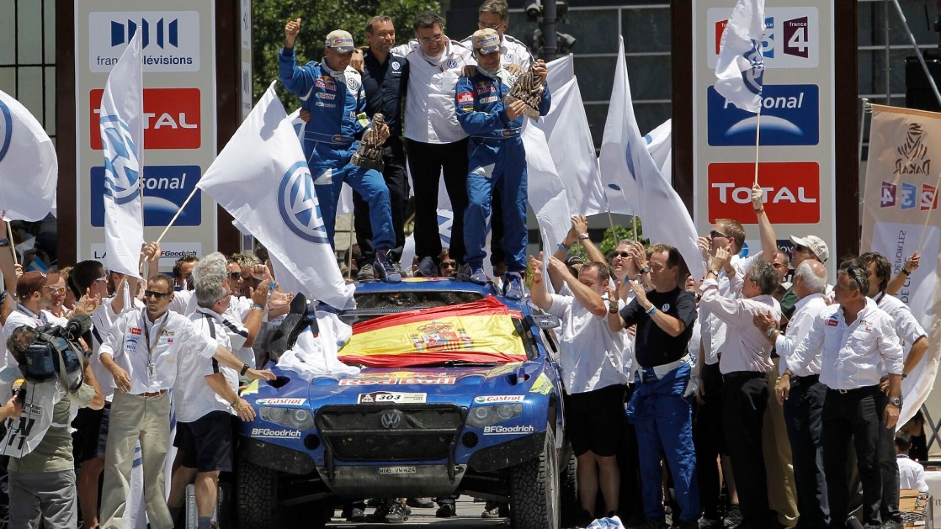 carlos-sainz-dakar-2006-2017.jpg