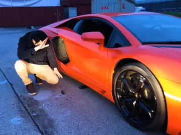 lamborghini-aventador-vs-iphone-x.jpg lamborghini-aventador-vs-iphone-x.jpg