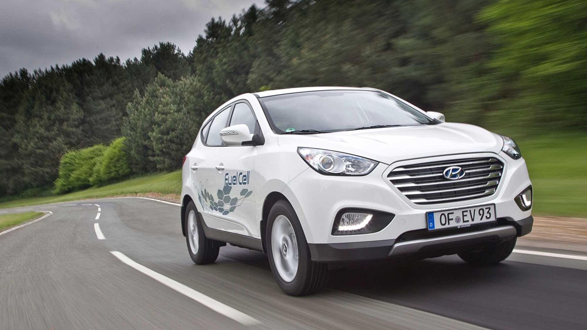 hyundai-ix35-fuel-cell-1215-01.jpg