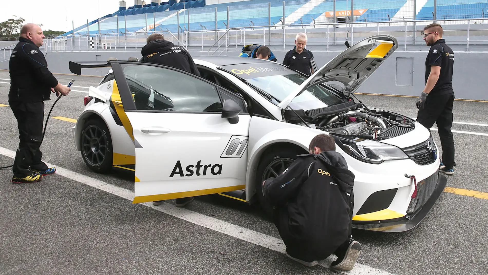 CC-Opel-Astra-TCR-test-2016.jpg