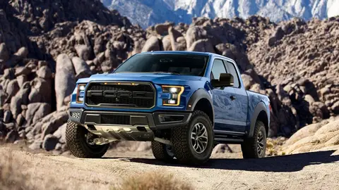 Ford-F-150_Raptor-2017-1600-02.jpg Ford-F-150_Raptor-2017-1600-02