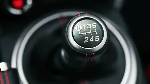 toyota-cambio-manual-0817-02.jpg toyota-cambio-manual-0817-02