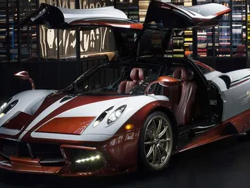 pagani-huayra-lampo_18.jpg pagani-huayra-lampo_18.jpg