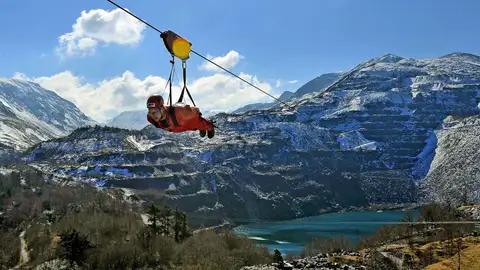 Zip World Velocity Atrévete con la tirolina más rápida del mundo