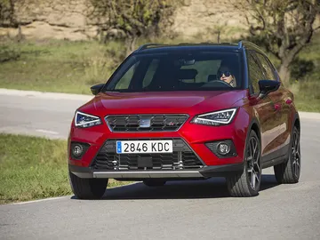 SEAT_Arona_1_HQ.jpg SEAT_Arona_1_HQ.jpg