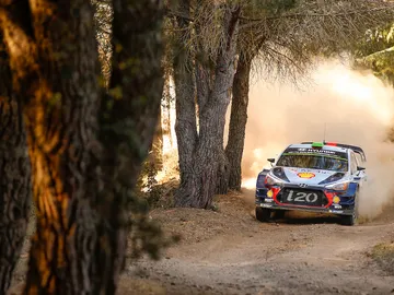 CC-Paddon-Italia-Viernes.jpg CC-Paddon-Italia-Viernes.jpg