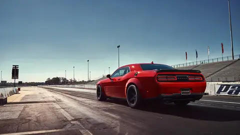 dodge-challenger-srt-demon-2017-001.jpg dodge-challenger-srt-demon-2017-001
